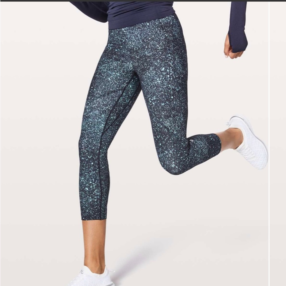 Lululemon Lead the Pack Crop Leggings